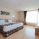 Karlovo Hotel 3*