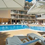 Karlovo 3*
