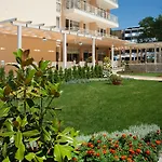 ホテル Karlovo