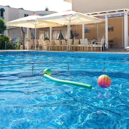 Hotel Karlovo 3*