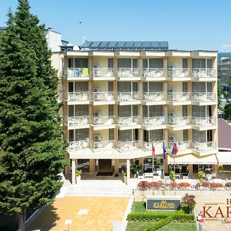 ホテル Karlovo サニービーチ