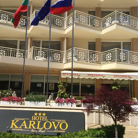 ホテル Karlovo
