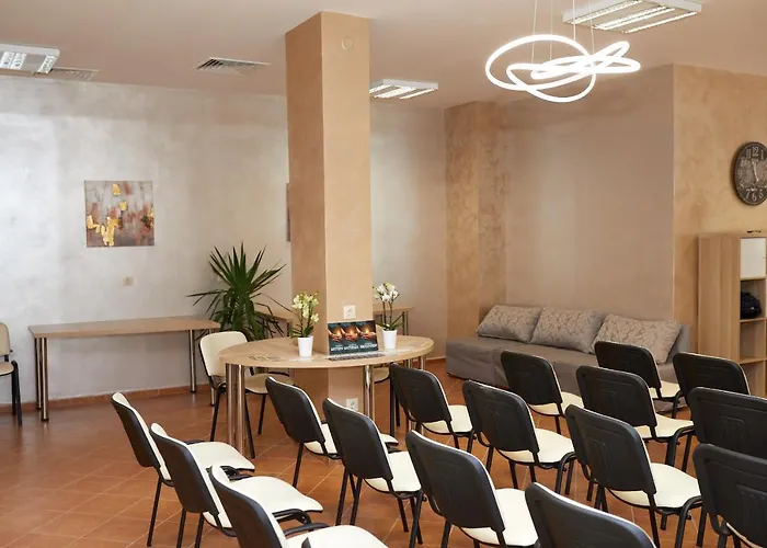 卡尔洛沃酒店 酒店 3*