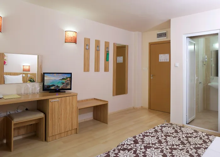 卡尔洛沃酒店 酒店