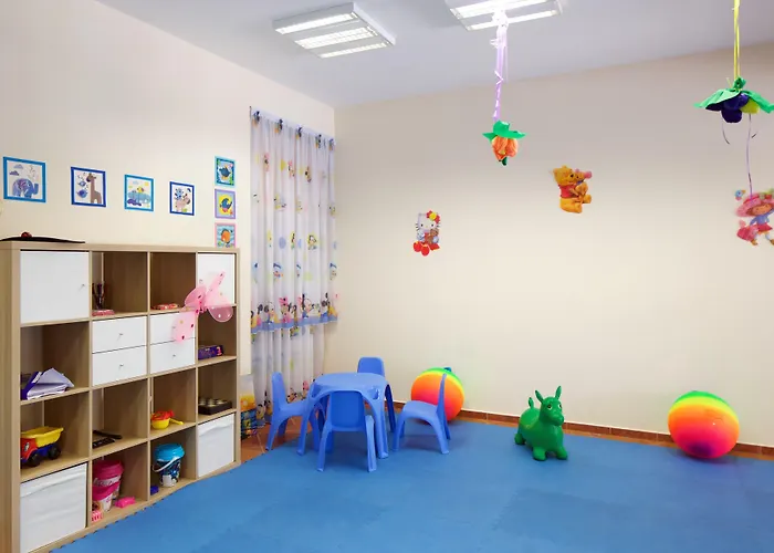 卡尔洛沃酒店 3*