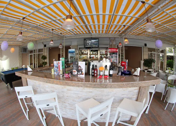 Ξενοδοχείο Karlovo Σάνι Μπιτς