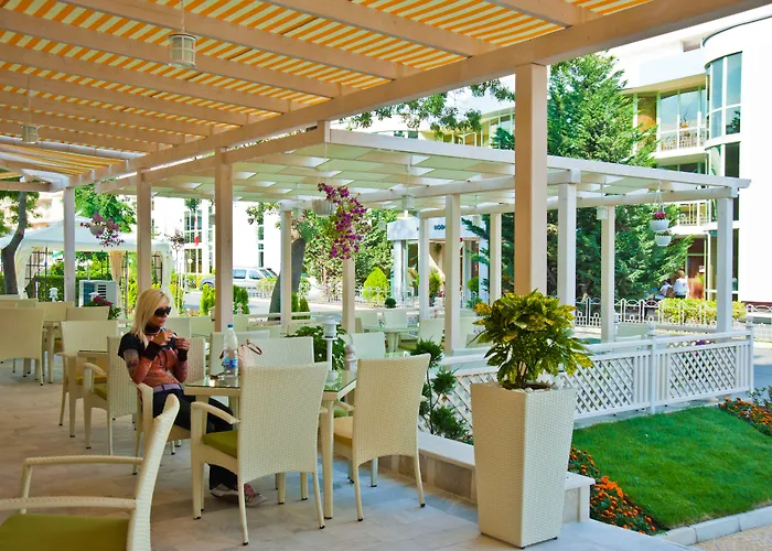 卡尔洛沃酒店 阳光海滩