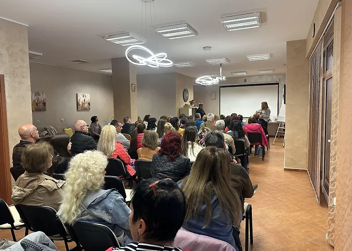 卡尔洛沃酒店 3* 阳光海滩