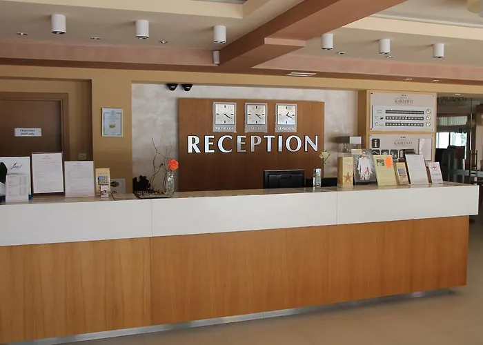 卡尔洛沃酒店 酒店 3*