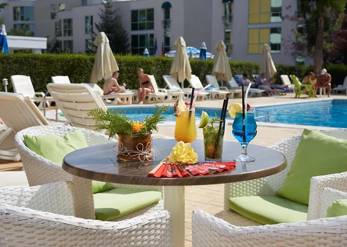 Karlovo Σάνι Μπιτς