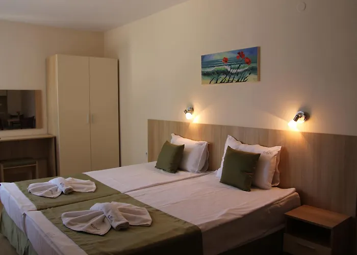 卡尔洛沃酒店 3*