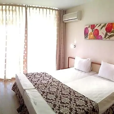 Hotel Karlovo 3*