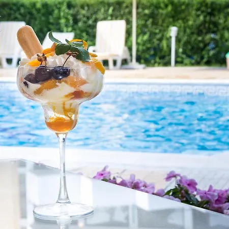 Hotel Karlovo 3*