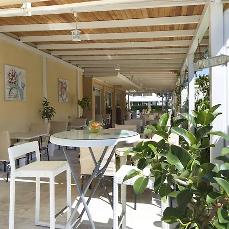 Karlovo Σάνι Μπιτς